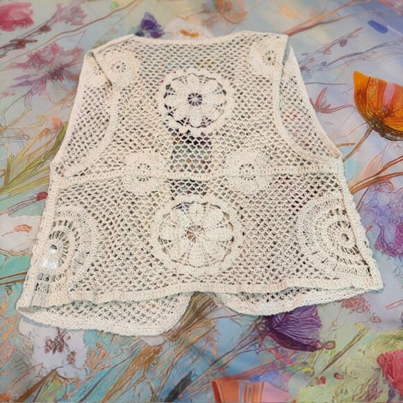 🆕Brand Unknown Crochet Vest in Ivory/Cream Size Small - Picture 5 of 7